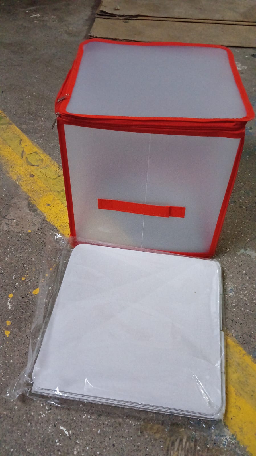 Storage Box Transparent PVC Zipper Sealed Lasting Sock Organizer with Compartment (30×30 CM / Inside Cardboard sheet) Storage Box Transparent PVC Zipper Sealed Lasting Sock Organizer with Compartment (30×30 CM / Inside Cardboard sheet)